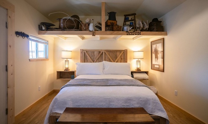 Eagle Point House | This house is a 3 bedroom(s), 2.5 bathrooms, located in Eagle Point, OR.