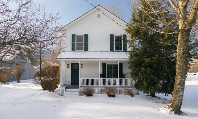 Manchester Center House | This house is a 4 bedroom(s), 1.5 bathrooms, located in Manchester, VT.