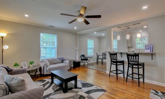 Little Rock House | This is a professional friendly remodeled 3 bd 2 bth home.