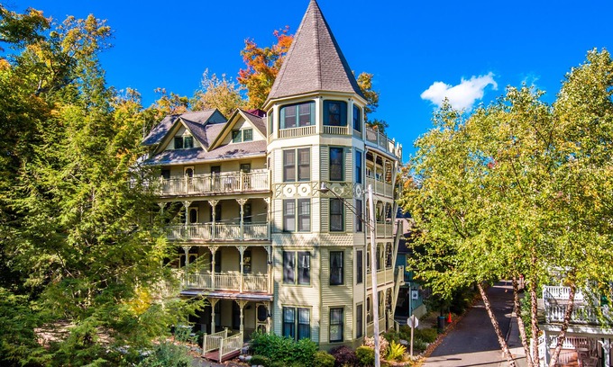 Chautauqua Condo | This luxurious and enchanting Penthouse Suite in the historic 1887 Aldine House in Chautauqua Institution