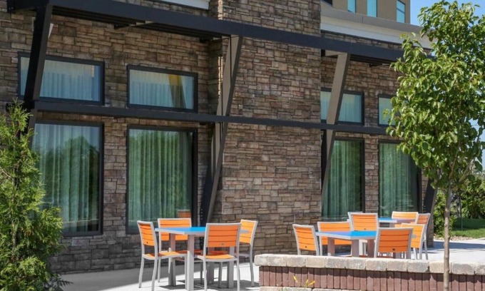 Milan House | This modern room is the closest and most convenient to the Quad City !