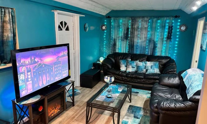 Smyrna House | This special place is close to everything, making it easy to plan your visit.