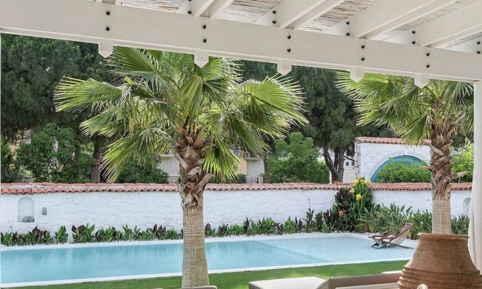 Hacımemis Villa | This villa is a 5 bedroom(s), 4.5 bathrooms, located in Çeşme, İzmir.