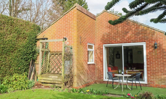 Richmond Cottage | THORNLEA, family friendly, with a garden in Richmond