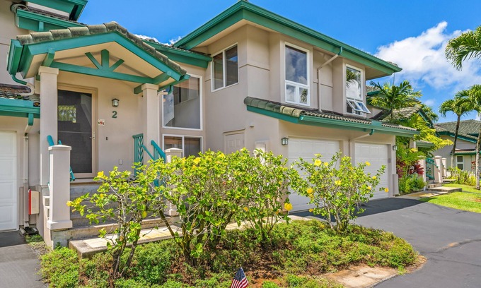 Kaiulani House | Three bed three bath luxurious townhome in gated Princeville community