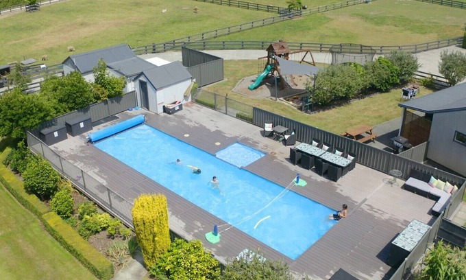 Havelock North Cottage | Three bedroom Cottage
