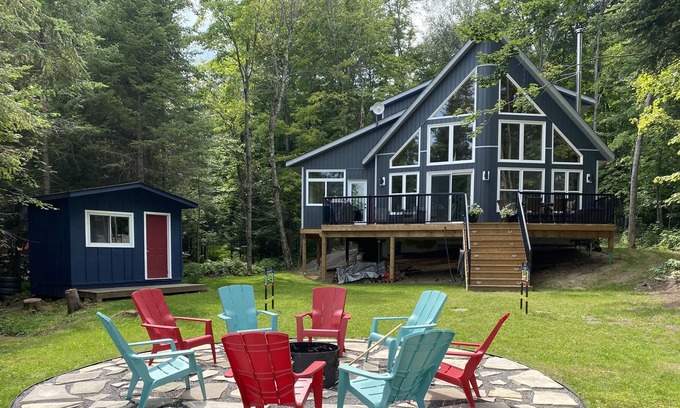 Katrine Cottage | Three Mile Lake Burk's Falls - Muskoka Lake House