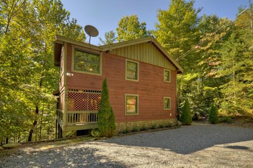 Walnut Mountain House | Thunder Falls - Cuddleup