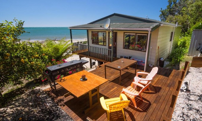Collingwood House | Tidal Treasure - Collingwood Holiday Home