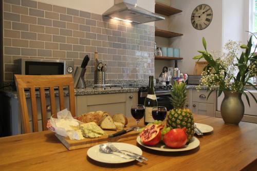 Shaldon Apartment | Tide House Seaside Holiday Cottage