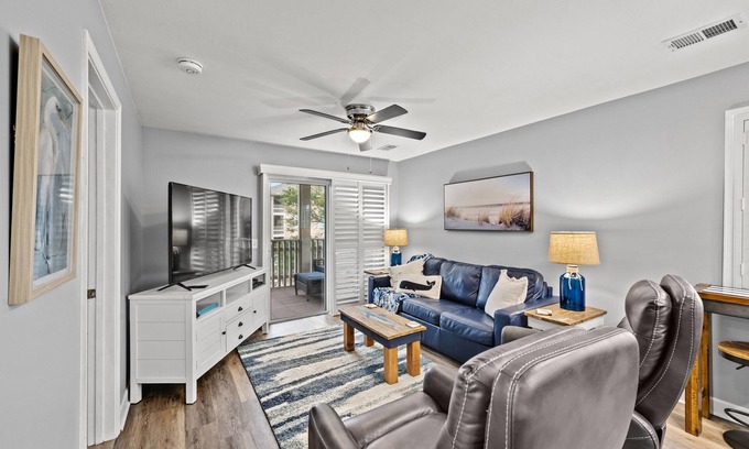 Cherry Grove Beach Condo | Tilghman Shores L6 - 2 Bed Condo Steps to Beach