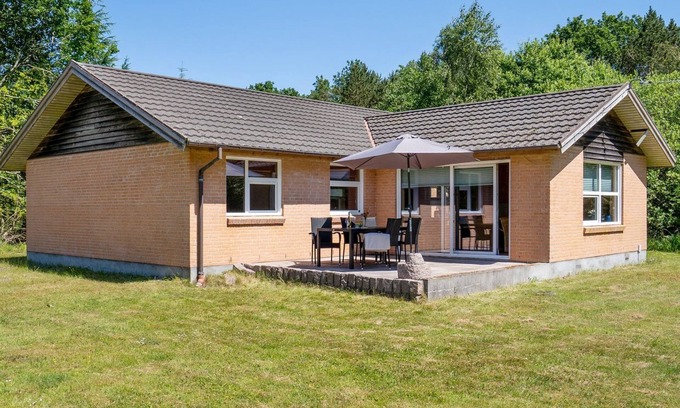 Ronbjerg House | "Tille" - 700m to the fjord by Interhome