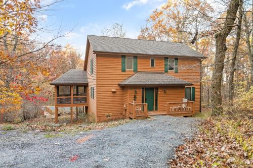 Chestnut Springs House | Timber Camp Hideaway with Wintergreen Advantage