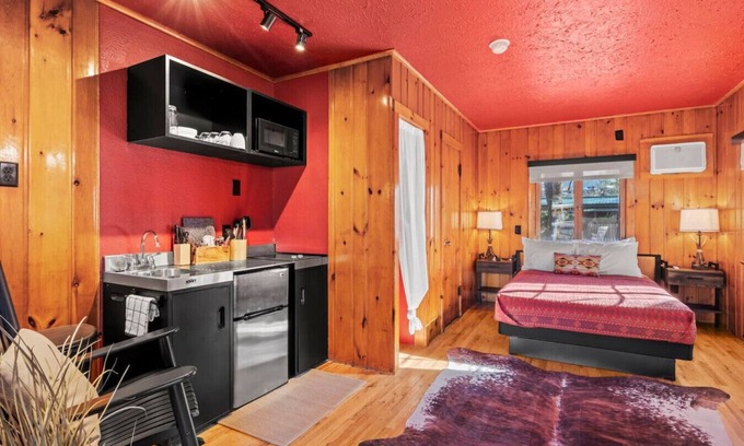 Colorado Springs Cabin | Timber Lodge Cabin #18