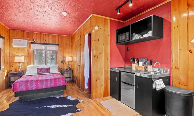 Colorado Springs Cabin | Timber Lodge Cabin #19