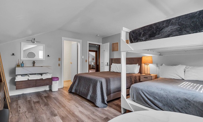 Ellicottville Cabin | Timberline Lodge - Downtown Ellicottville - Room 301