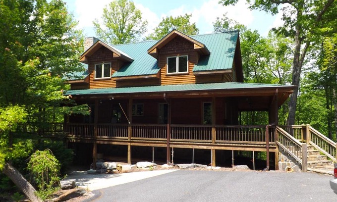 Tuckasegee House | Timberwolf