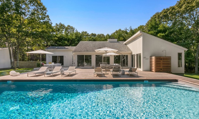 East Hampton House | Time to indulge and relax at this Summer oasis.