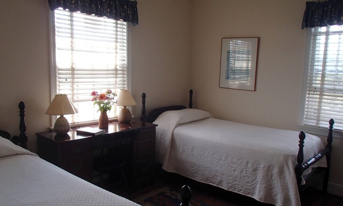 Virginia Beach Condo | Timeless 3-bedroom oceanfront condo featuring modern comforts and quiet location
