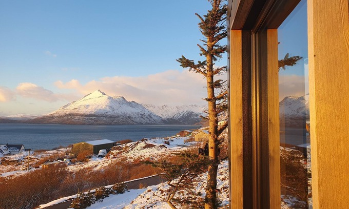 Sleat Cabin | Tiny Home in Isle of Skye-pet Friendly