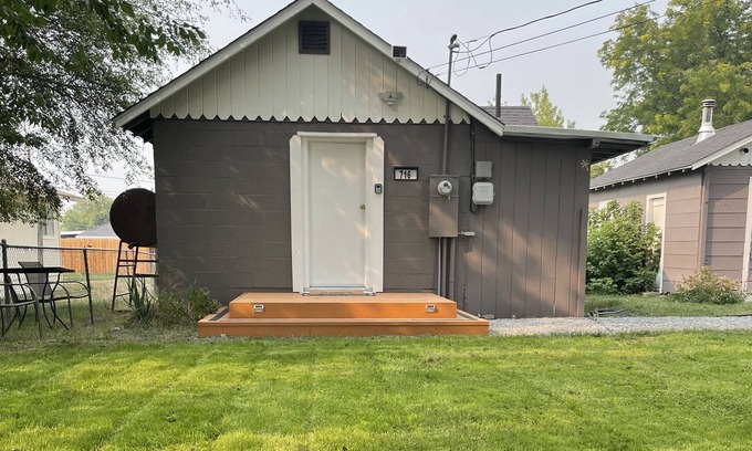 Alturas House | Tiny House W/Washer & Dryer