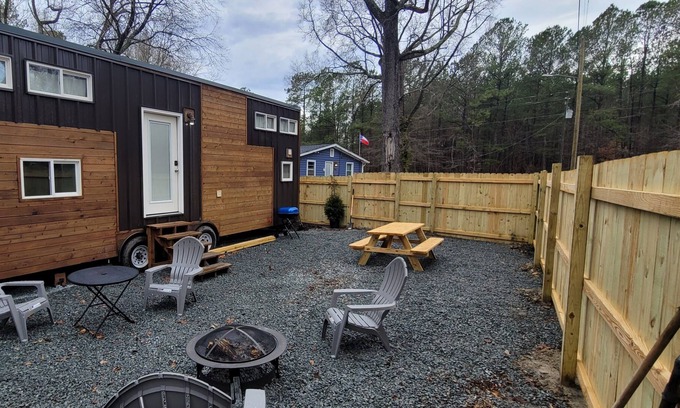 Southwest Raleigh House | Tiny House with 4 beds - 5 minutes from Hwy 440