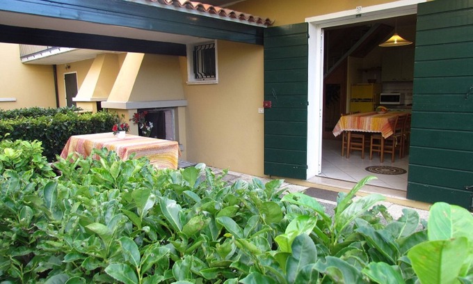 Bibione Villa | Tiny house with private garden