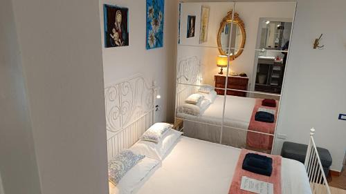 Pugliola Bed & Breakfast | Tipica villetta ligure indipendente arredata con gusto e comfort 1 camera da letto parcheggio interno zona Lerici Monti San Lorenzo