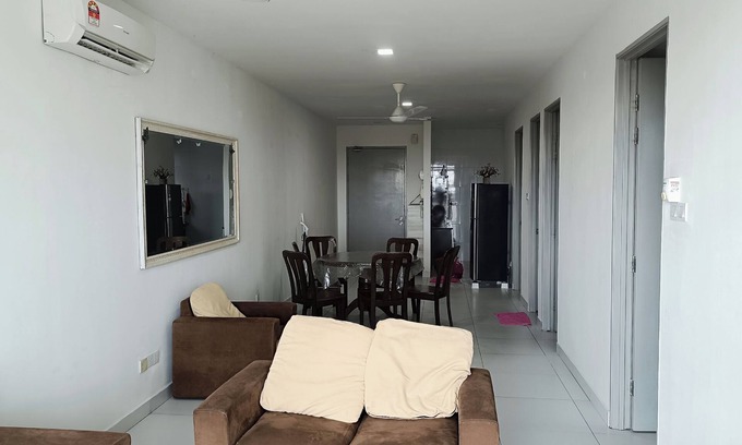 Pusat Komersil Lee Ling Apartment | TiTi Homestay in Matang, Kuching, Sarawak