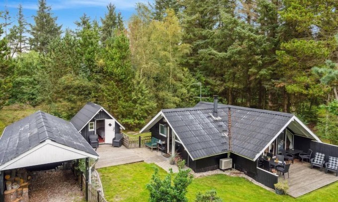 Nordost House | "Tjure" - 900m from the sea by Interhome
