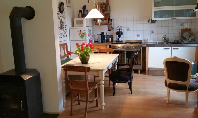 Jemgum House | To get my head clear! Cozy cottage in Ditzum, large garden, dogs ok!
