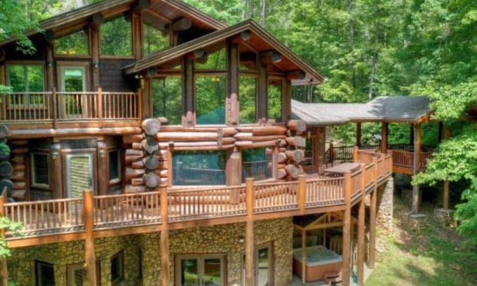 Blue Ridge Cabin | Toccoa Riverfront Log Cabin - Aska Adventure Area - The River Ridge Lodge