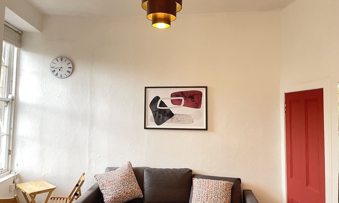Tollcross Apartment | Tollcross Studio Flat