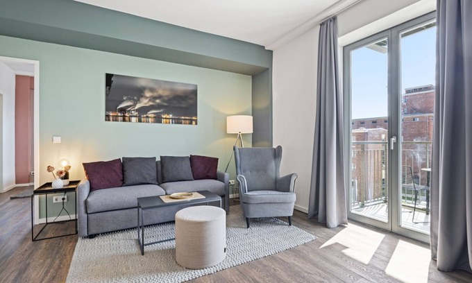 Wismar Apartment | Tolles Ferienapartment mit Balkon in Toplage im Hafen der Hansestadt Wismar - Ohlerich Speicher