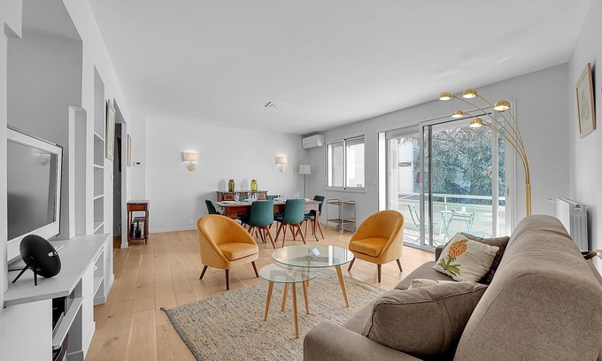 Guilhemery Apartment | TOLLYMORE - T3 avec parking privé
