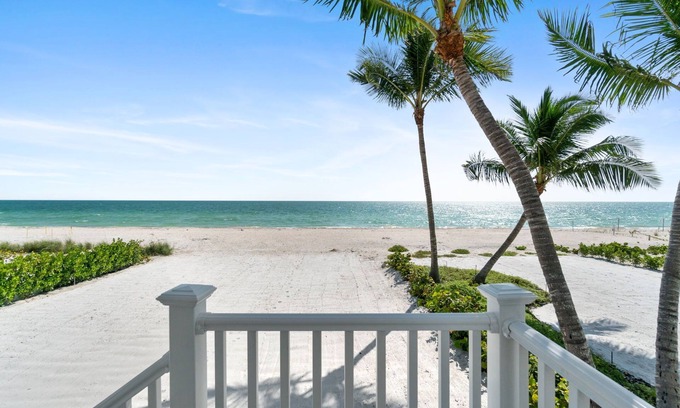 Bonita Springs House | Tommy Bahama House | 3-Bedroom Beachfront Retreat