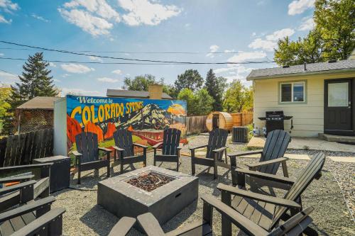 West Colorado Springs House | Tonka Valley - Chic Hot Tub BBQ Fire Pit
