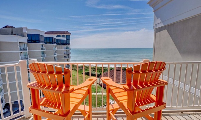 Sneads Ferry Condo | Top Floor 2 Bedroom Unit - Amazing views, beautiful interior updates