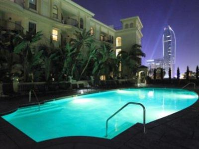 Downtown Los Angeles Apartment | Top Floor 3 Bed 3 Bath Penthouse Living In Luxury
