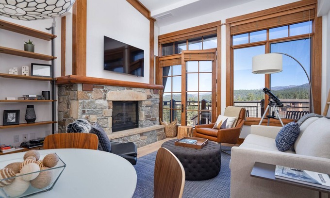 Truckee Condo | Top Floor Condo in Northstar Village