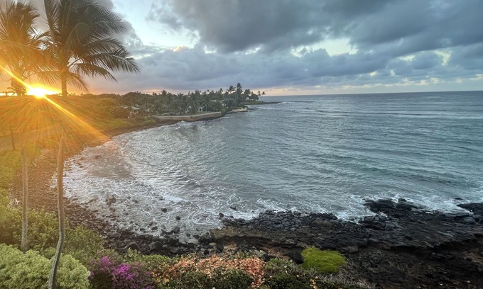 Poipu Condo | Top Floor, Ocean View Condo at Kuhio Shores