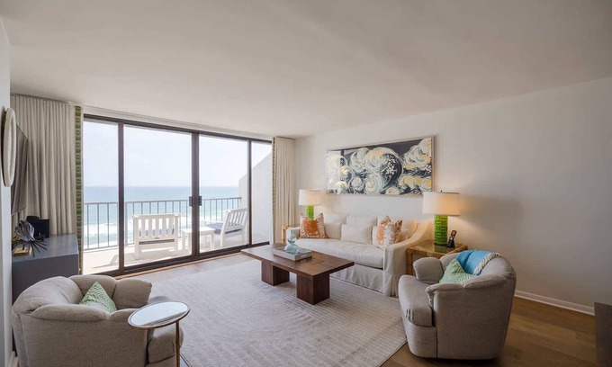 Wrightsville Beach Condo | Top Floor Station One Suite