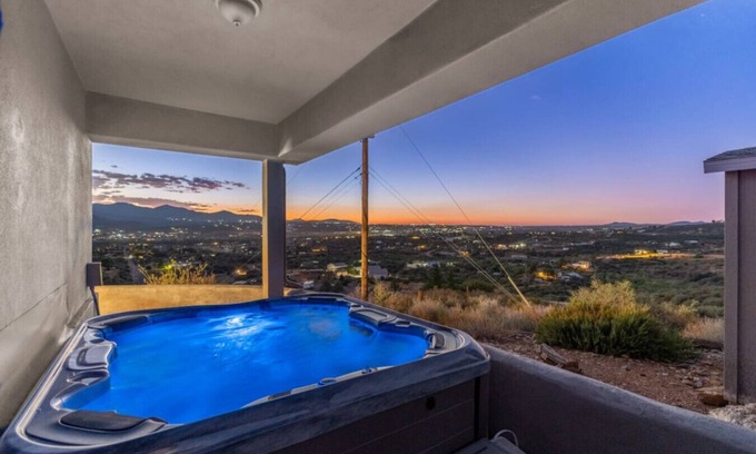 Dewey-Humboldt House | Top of the Mountain Home w/Hot Tub, Gym & Sauna!