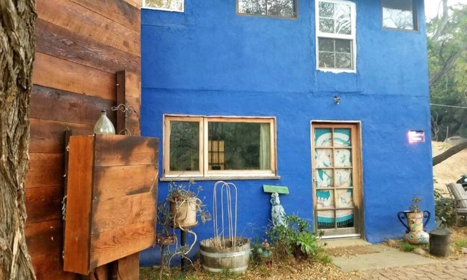 Topanga House | Topanga Creative Suite + Private Trails & Creeks