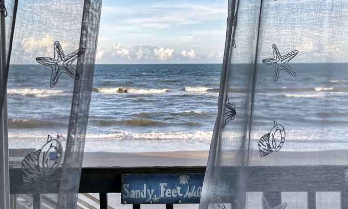 McCutcheon Field Condo | Topsail Reef Breathtaking Paradise Vacay