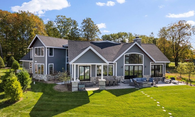 Alden House | TORCH LAKE AT IT'S FINEST!-30 Day Rental