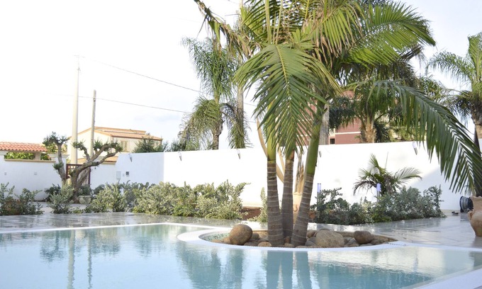 Mazara del Vallo Apartment | TORTUGA2 APARTMENT WITH SHARED POOL USABLE AT NIGHT