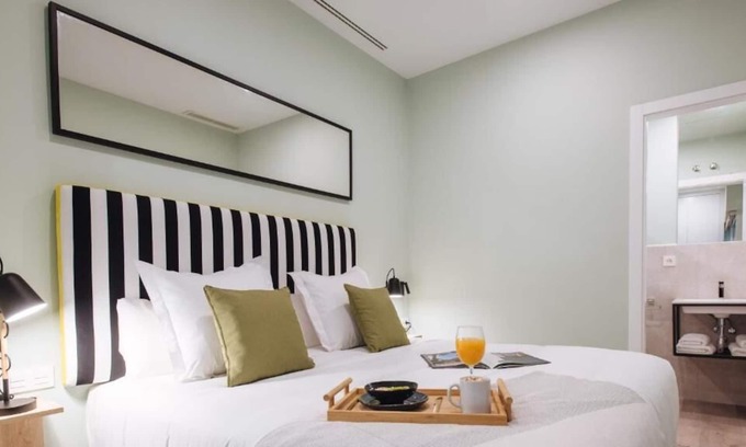 San Gil House | Tourist Hot Spot! w/terrace for hangouts, minutes’ drive from Seville Aquarium