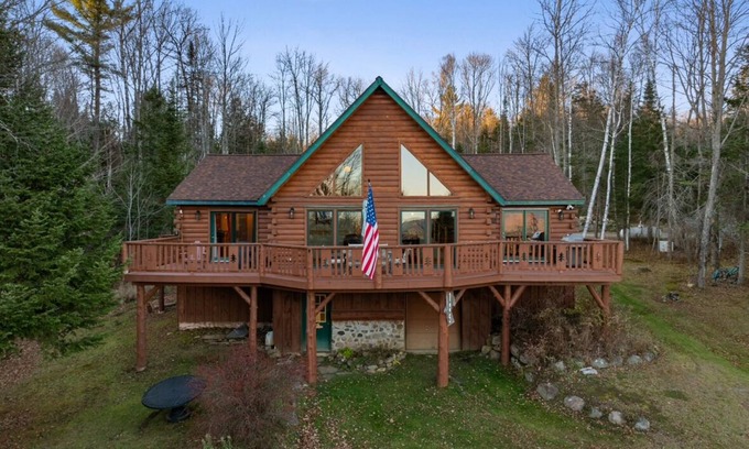 Indian Lake Cabin | Tower Hill Lodge- Mtn View w/Hot Tub