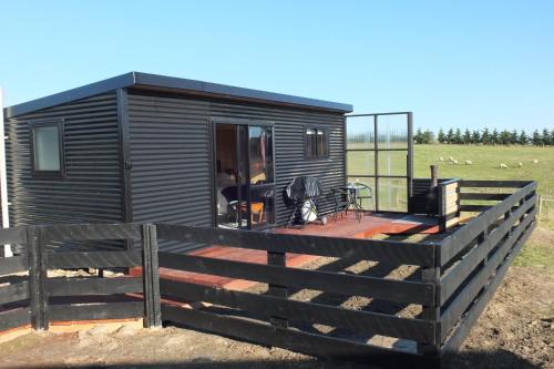Oamaru Ski Chalet | Town and Country Cabin